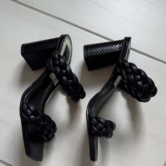 Dolce Vita Black Braided Heels - Picture 4 of 6